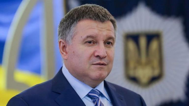 Аваков запропонував ввести повний локдаун на три або чотири тижні
