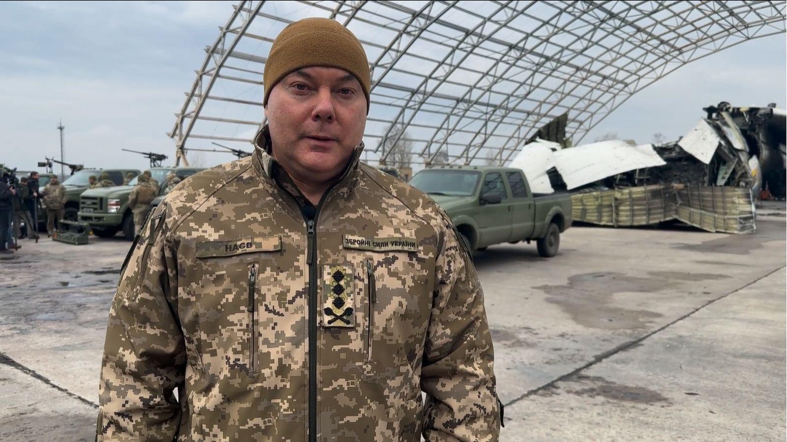 Українські військові отримали чергову партію автомобілів-позашляховиків (ВІДЕО)