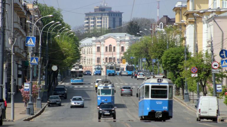 Завтра громадський транспорт Вінниці продовжить працювати не для всіх