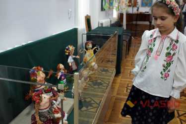 молодіжне бієнале народних ремесл Вінничини фото