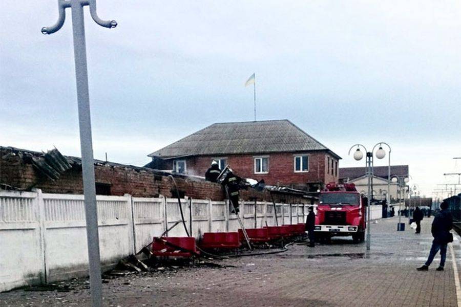 Сьогодні зранку згоріло 300 квадратних метрів ринку &ldquo;Привокзальний&rdquo;