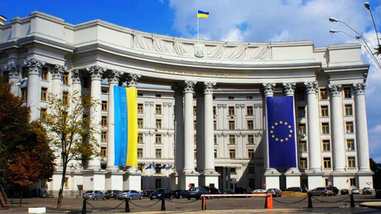 У МЗС України Польщу вважають дружньою країною і добрим сусідом