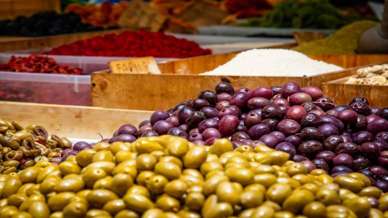 На Вінниччині подешевшали одяг, м'ясні продукти та цитруси