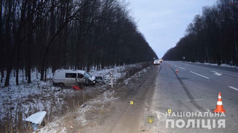 На Вінниччині зіштовхнулись Volkswagen та Renault, одна людина загинула