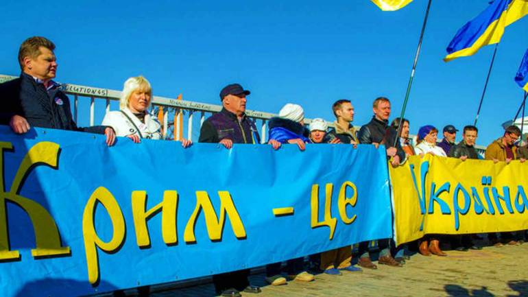 Кримчани в Інтернеті скаржаться на ціни та якість одягу