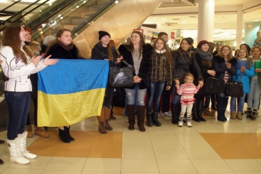 Вінниця заспівала гімн України для вояків у зоні АТО