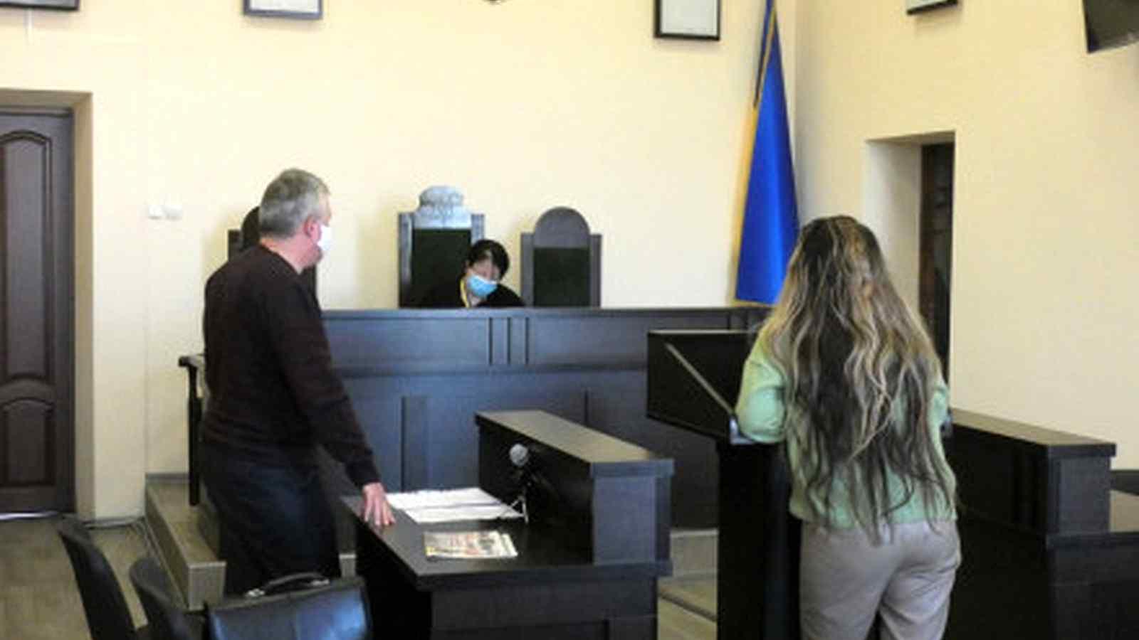 Вчительку з Хмільника виправдали в суді: її звинувачували в поширені фейків про COVID-19