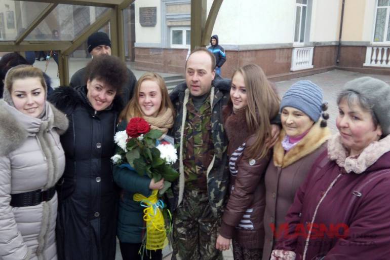 Вінницьких бійців АТО зустрічали на пероні залізничного вокзалу