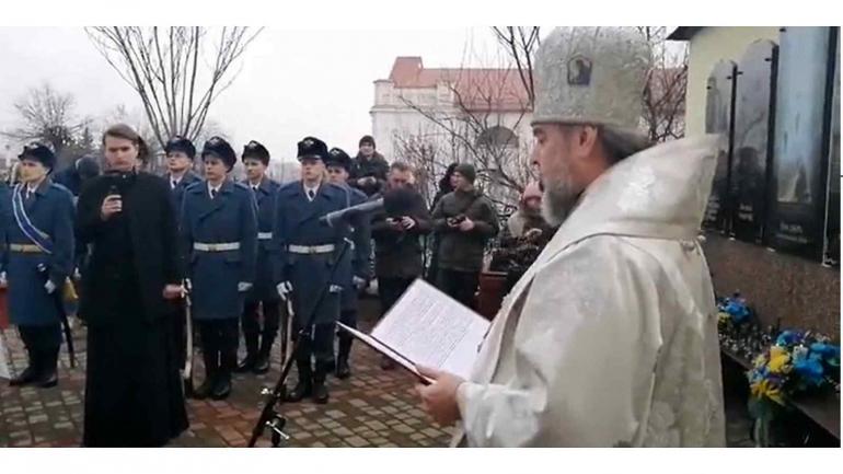 У Вінниці біля собору ПЦУ відкрили дошку загиблим у війні на Сході України