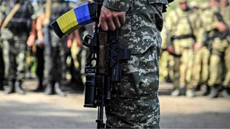 Ситуація на Донбасі: українського бійця поранено