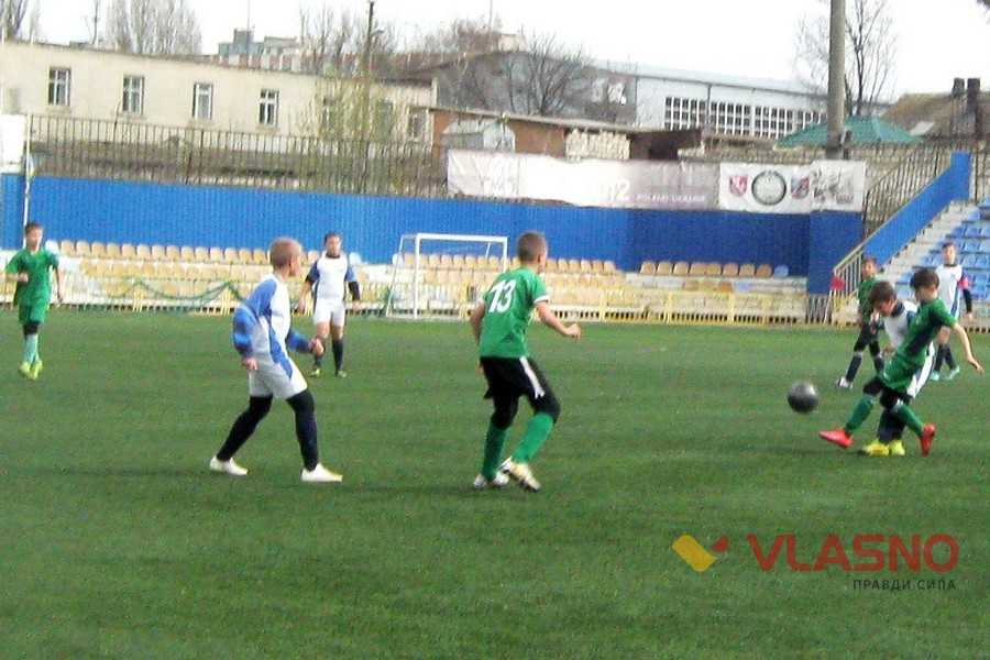 Всеукраїнський юнацький турнір з футболу фото