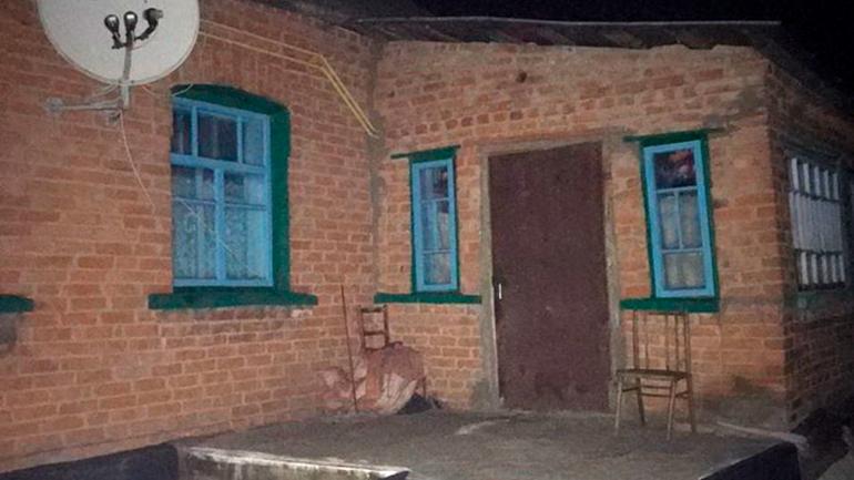 На Вінниччині батько вдарив свого сина ножем у живіт, бо той напідпитку вернувся додому