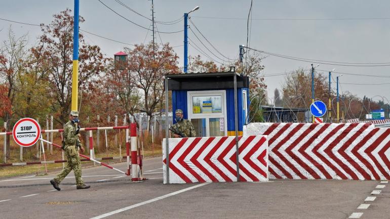 На адмінкордоні з Кримом знову запрацює пропускний пункт
