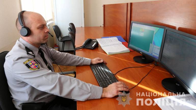 У Вінниці правоохоронець &laquo;витягнув&raquo; чоловіка з петлі