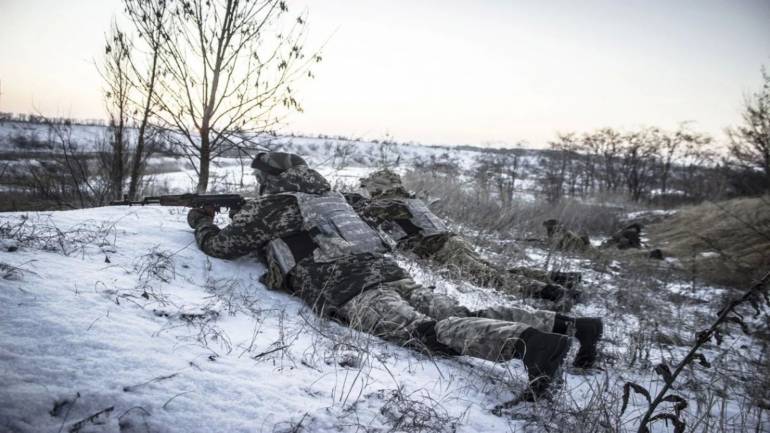 Доба на Донбасі: чотири обстріли, двоє поранених