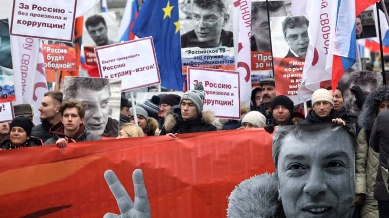 &laquo;Герої не вмирають&raquo;: в Росії проходять акції пам&rsquo;яті Немцова (ФОТО, ВІДЕО)