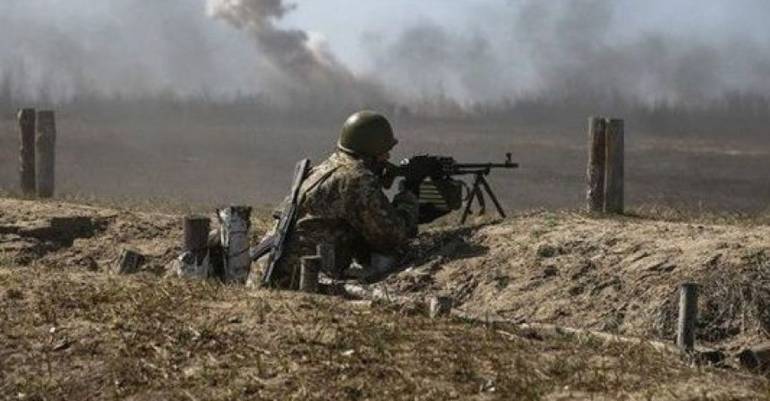 Двоє загиблих і двоє поранених: українські позиції обстріляли 12 разів