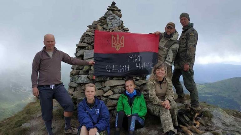 Вінницькі АТОвці вирушили у шестиденний похід у Карпати на підтримку білорусів