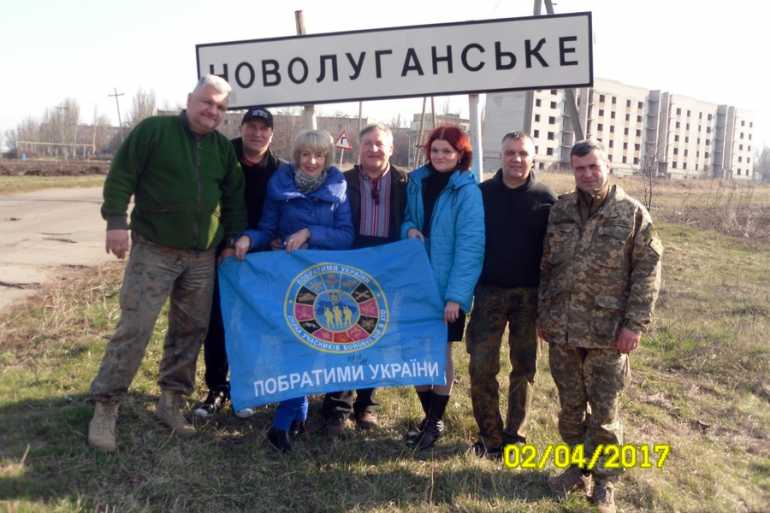 народний артист України Олег Білик на передовій фото