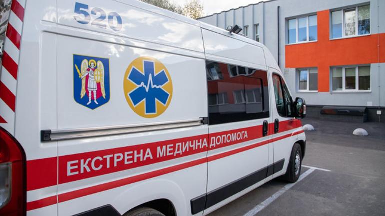 В Україні заборонили планові операції, лікарі лікуватимуть лише хворих на COVID-19