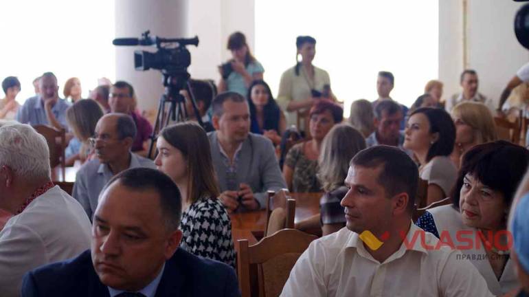 Майже 100 вінницьких медійників відзначили з нагоди Дня журналіста (ФОТО)
