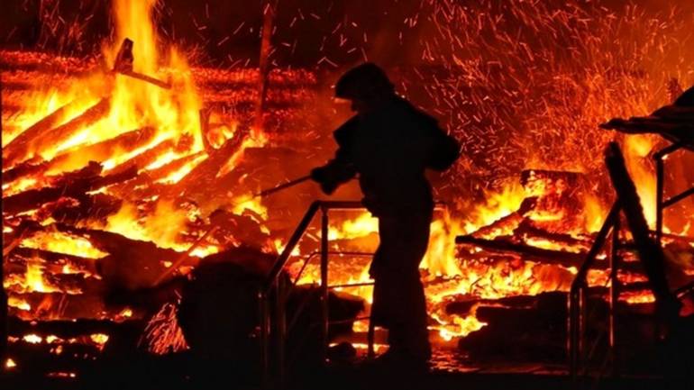 Вночі на Вінниччині горів будинок: загинув чоловік