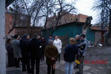 збори мешканців будинку на Монастирській у Вінниці фото