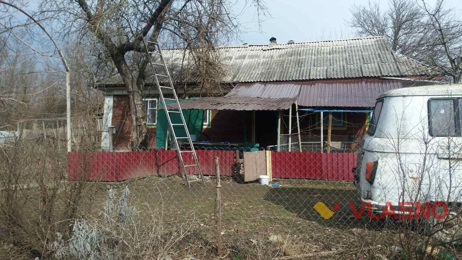 У селі на Вінниччині чоловік знайшов свого брата на подвір'ї з проламаним черепом