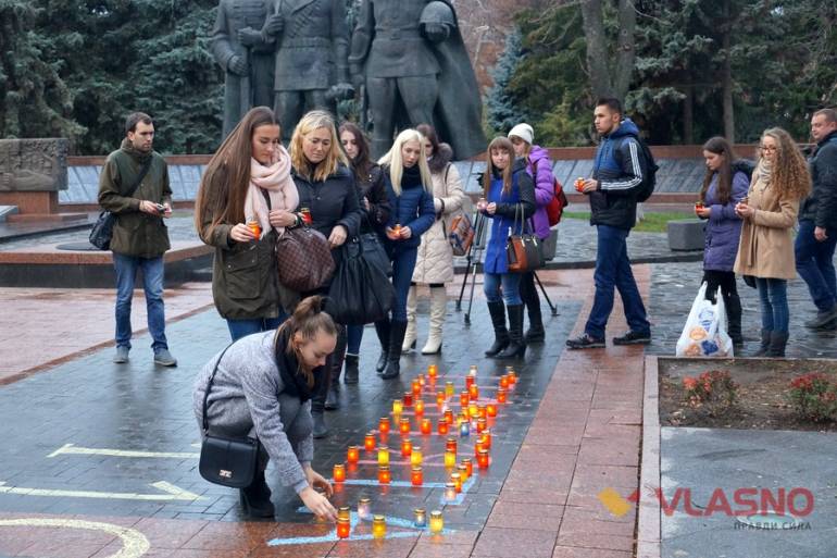 студенти вшанували память загиблих вінничан фото