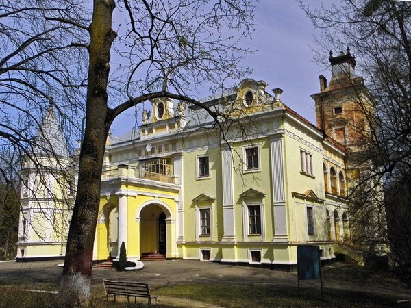 резиденція польських магнатів Собанських у селі Верхівка на Вінниччині фото