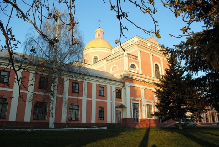 Папський собор у Тульчині фото