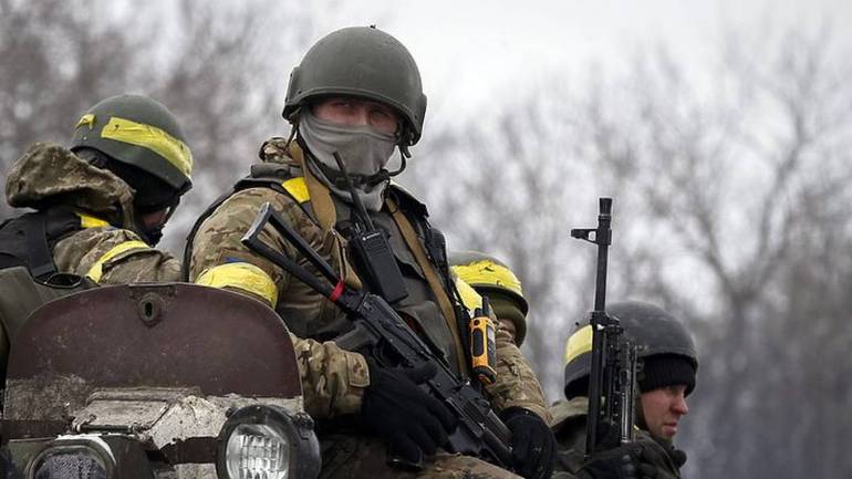 Доба в АТО: 52 обстріли, 5 поранених і один військовик загинув