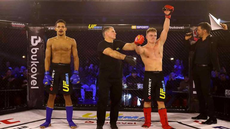 Вінничанин переміг чемпіона світу зі змішаних бойових мистецтв
