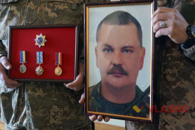 &laquo;Він оберігав молодих бійців&raquo; &ndash; у Вінниці попрощалися із загиблим АТОвцем