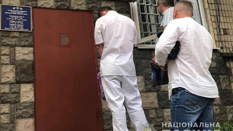 Поліція затримала підозрюваного, який задушив хусткою пенсіонерку (ВІДЕО)