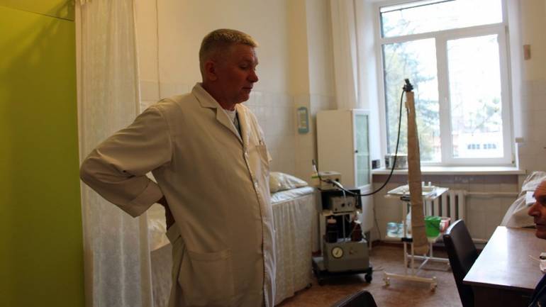 &laquo;Рятував життя на передовій&raquo;, &mdash; вінницького лікаря нагородили медаллю