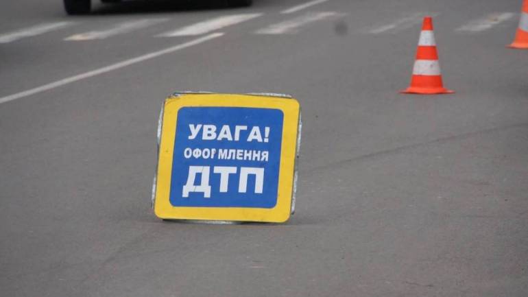 ДТП на Вінниччині: вантажівка наїхала на жінку-пішохода