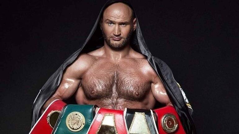 Програш вінничанина Романа Головащенко коментують провідні експерти боксу