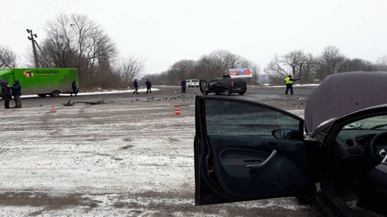 На Вінниччині зіштовхнулися два автомобілі, одна людина загинула
