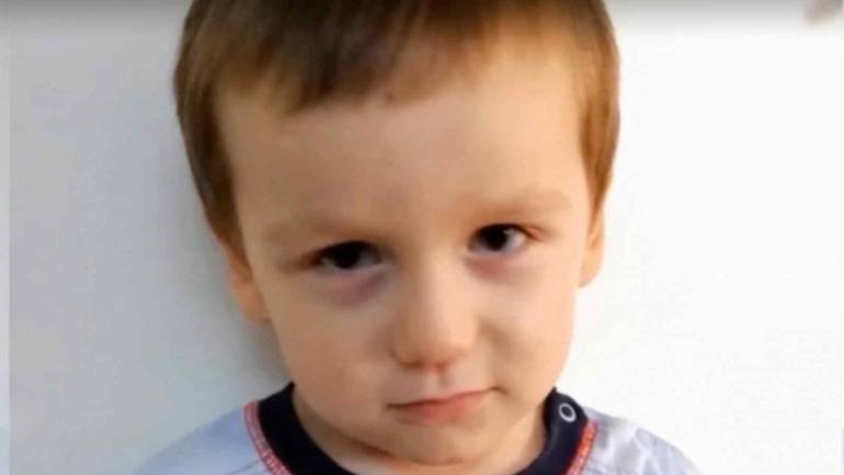 У Києві тиждень не можуть знайти батьків трирічного хлопчика