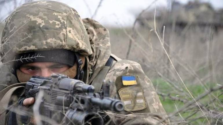 Доба АТО: окупаційні війська чотири рази обстріляли опорні пункти Збройних Сил України