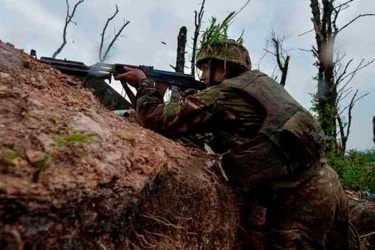 Бойовики активізувалися вночі: є поранені військові ЗСУ 