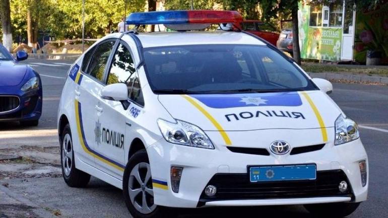 На Вінниччині мотоцикліст врізався в дерево та загинув