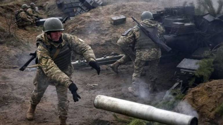 Доба в АТО: зафіксовано 12 обстрілів з боку противника, одного бійця поранено