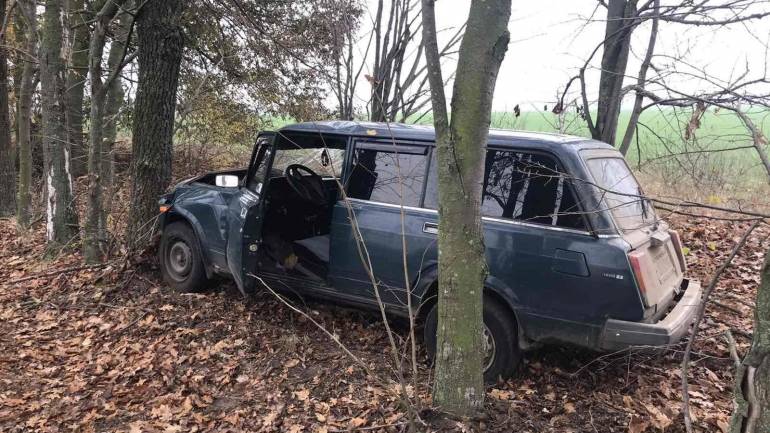 На Вінниччині серійні крадії місяць мешкали у краденому авто