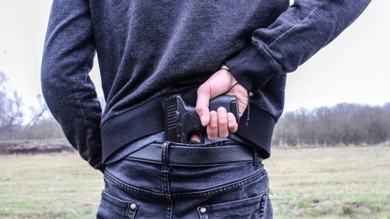 На Вінниччині орендар ставка вистрілив у підлітка, який заплутався у сітці