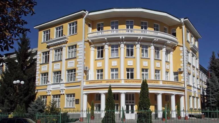 У Вінниці повідомили про замінування: евакуювали два університети