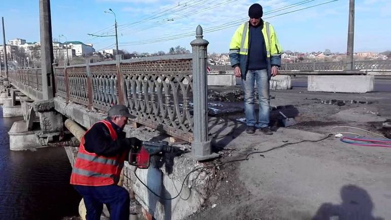 Сьогодні знову перекриють Київський міст