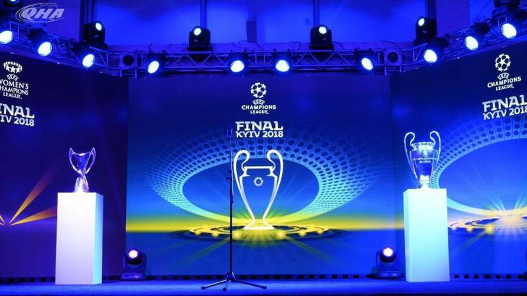 Українські селебріті підтримують Лігу Чемпіонів серед жінок у Києві