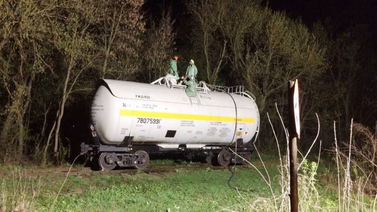 На Чернігівщині рятувальники ліквідували витік небезпечної речовини
